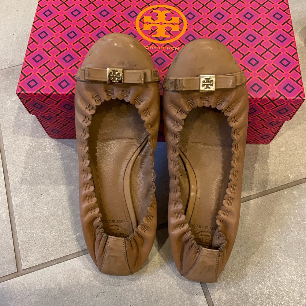 Tory Burch Nude ballet flats